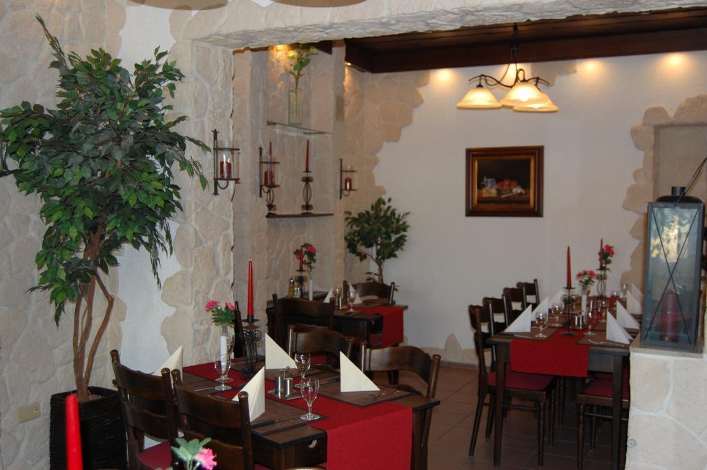 Eifel-Landhaus Ferienwohnungen "Em Gardestueffje" Mechernich Quarto foto